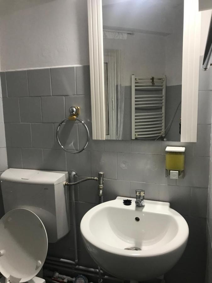 Danielle Apartament Iasi Esterno foto